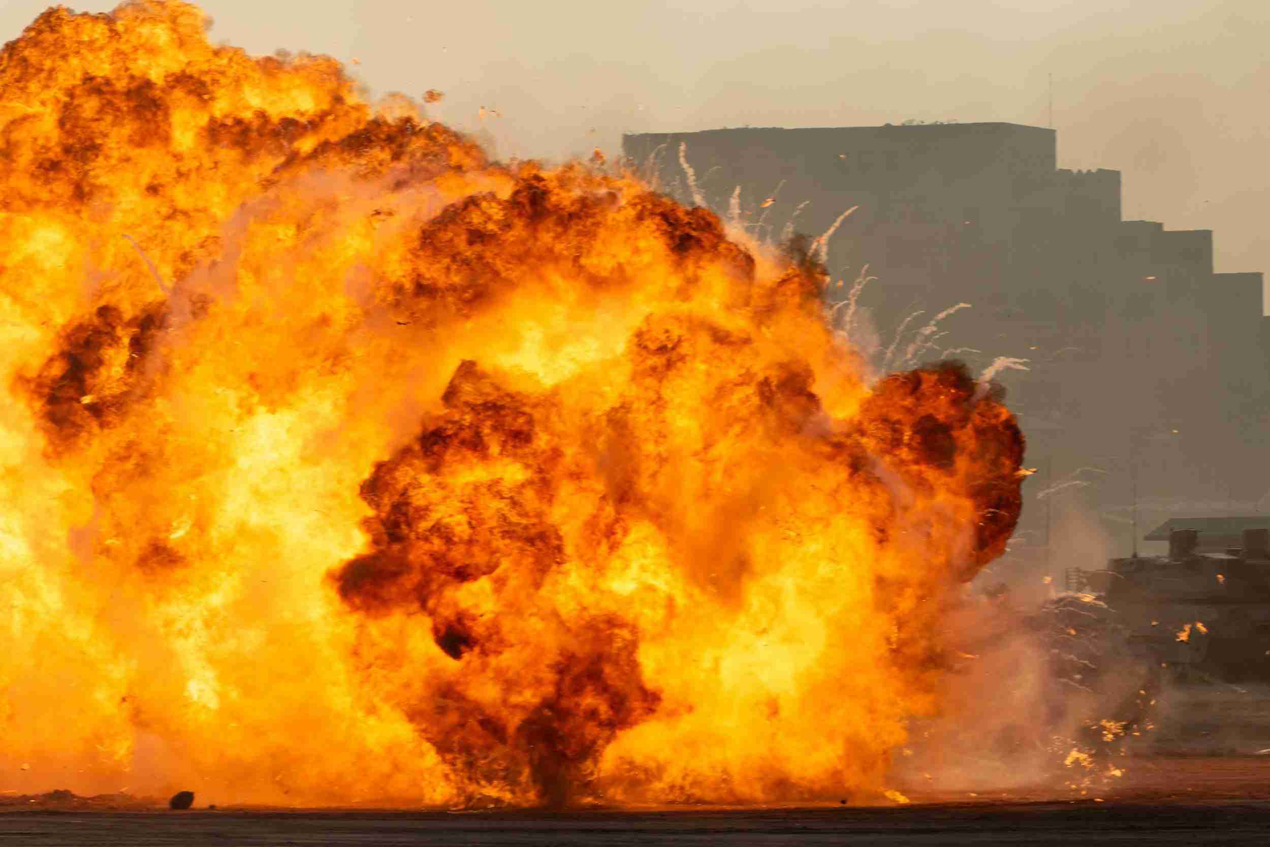 Blast test of a physical security product